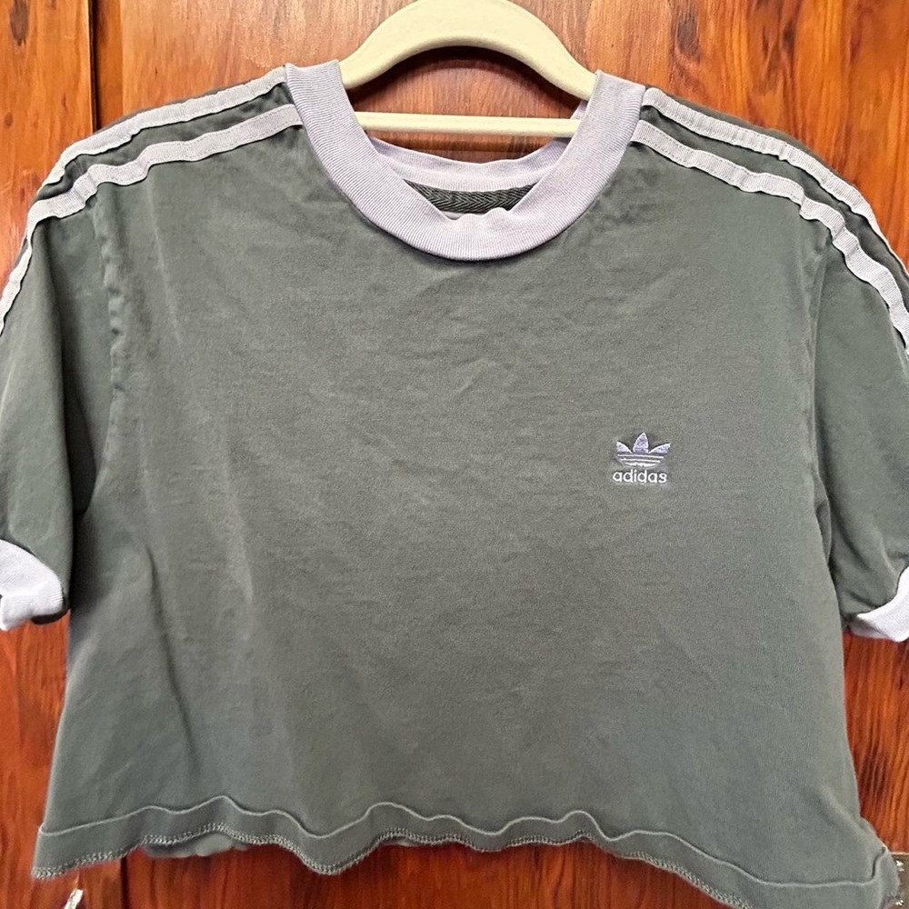 Adidas croptop